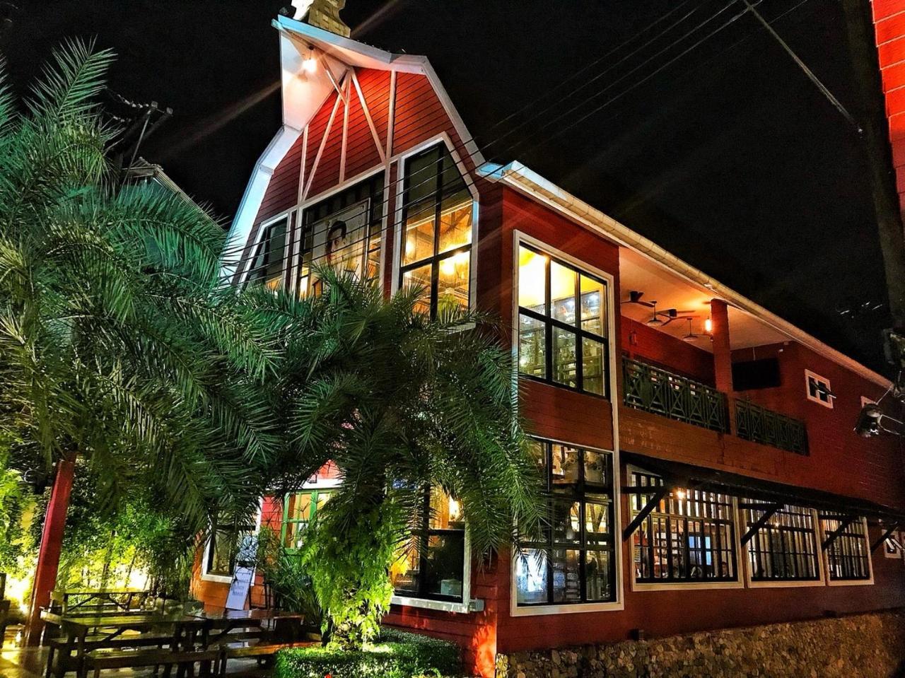 The Farm House Hotel Ranong Esterno foto